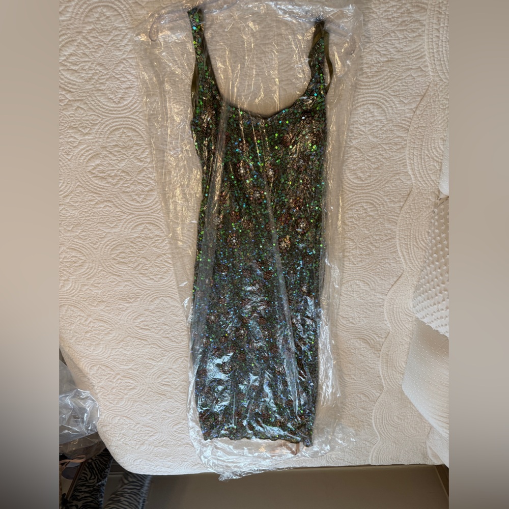 Green Sleeveless Hand Embellished Floral Maxi Dress NWT - Picture 4 of 5